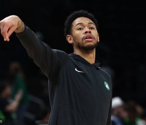 Shams：安芬尼·西蒙斯2年1230万加盟76人 包含球员选项
